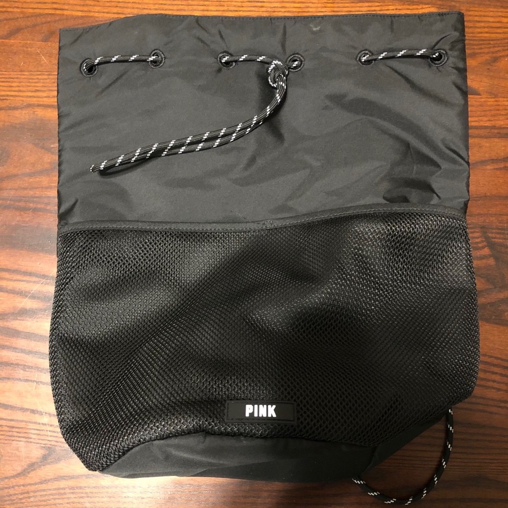 Victoria’s Secret Pink drawstring bag